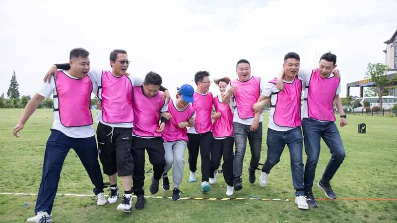 云澜湾草坪团队策略项目通关